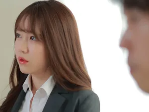 Hiển thị bạn gái vô tội đang kêu cứu