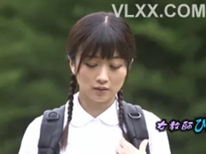 Họ đã nện cô bạn gái hoa khôi của tôi ngay trước mắt tôi!!